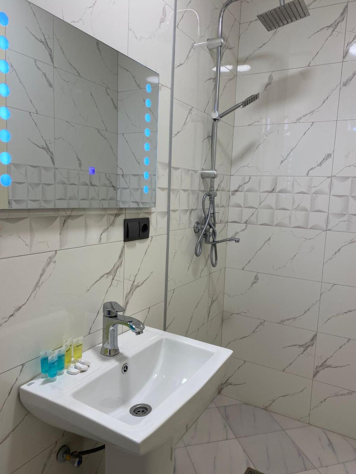 טביליסי Boutique Hotel Raqwine מראה חיצוני תמונה