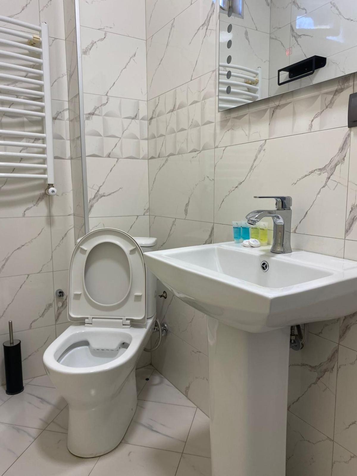 טביליסי Boutique Hotel Raqwine מראה חיצוני תמונה