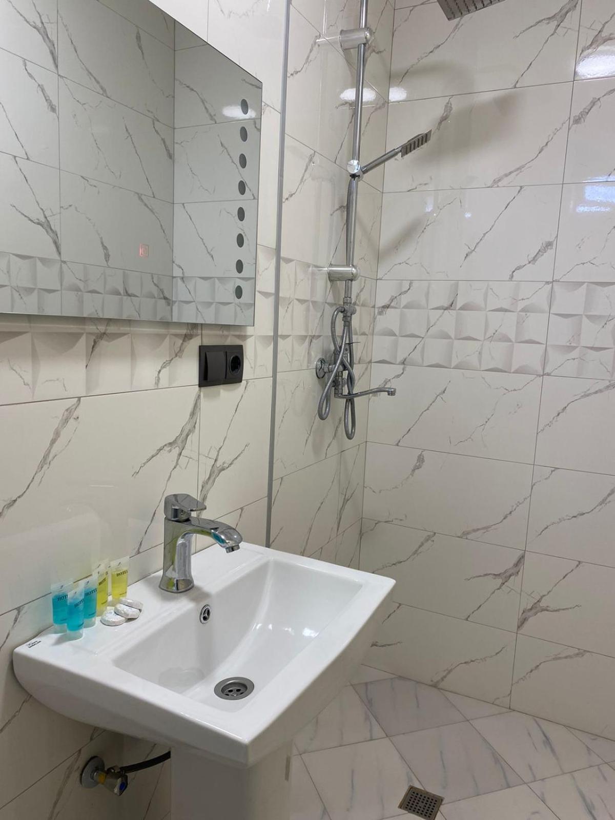 טביליסי Boutique Hotel Raqwine מראה חיצוני תמונה